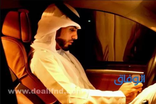 خلفيات رجل سعودي